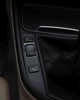 BMW Seria 3 cena 59900 przebieg: 156200, rok produkcji 2019 z Bełchatów małe 704
